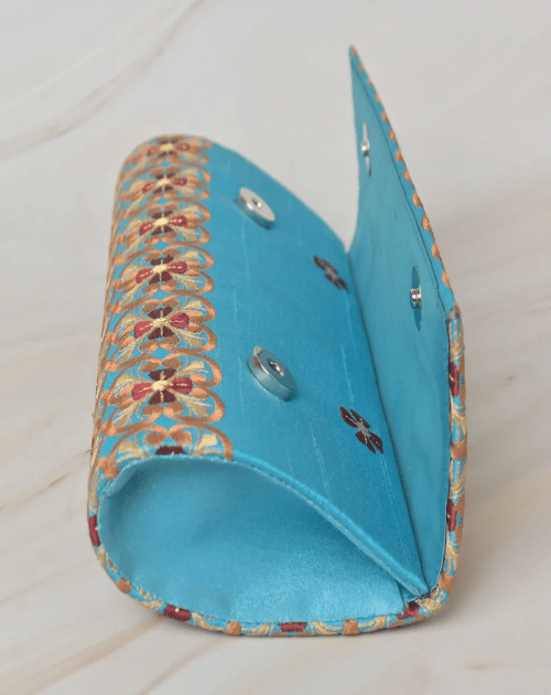 Double pressing lock purse